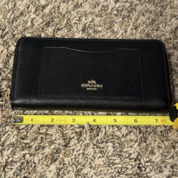 Coach Leather Wallet Black Zip Around EUC - Picture 2 of 10